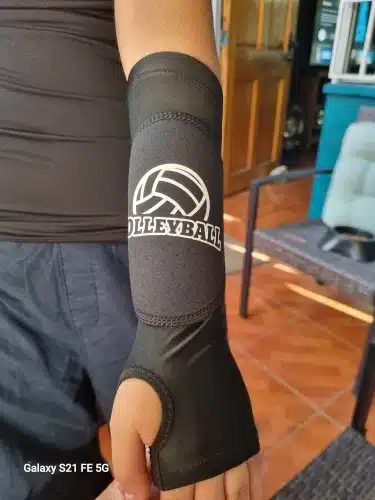 Mangas Acolchadas de Alta Calidad para Voleibol - Protección y Confort para Jugadores Profesionales y Aficionados photo review