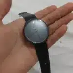 Reloj de Cuarzo Minimalista para Hombre: Un Accesorio Esencial y Auténtico photo review