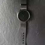 Reloj de Cuarzo Minimalista para Hombre: Un Accesorio Esencial y Auténtico photo review