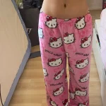 Nuevo Pijama femenino Hello Kitty de flanela estilo Y2k photo review